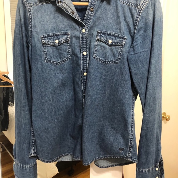 Button snap down denim shirt. - Picture 2 of 2